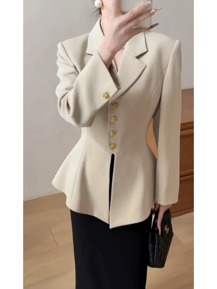 Winter Clothing Looks - 2025, nieuwe lentekleding, professioneel outfitontwerp, gevoel