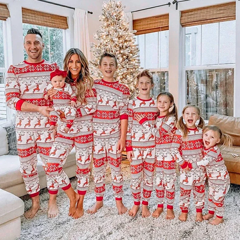 Vrolijk kerstfeest Allover Pri - Winter Clothing Looks recensie en prijs